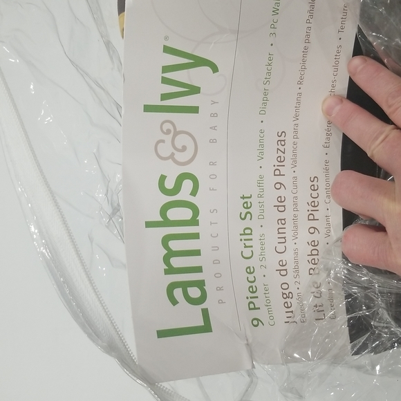 LAMB & IVY S.S. Noah 9 pieces crib set - Picture 3 of 12